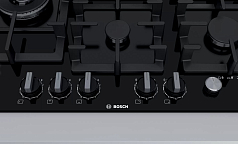 Газовая варочная панель Bosch PPS7A6M90R на 5 конфорки, шириной 75.2 см, черный Газовая варочная панель Bosch PPS7A6M90R на 5 конфорки, шириной 75.2 см, черный