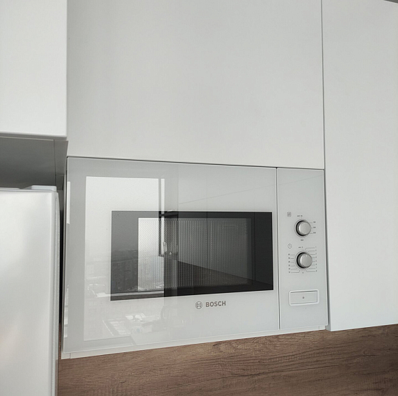 Встраиваемая микроволновая печь Bosch BFL520MW0 preview 5