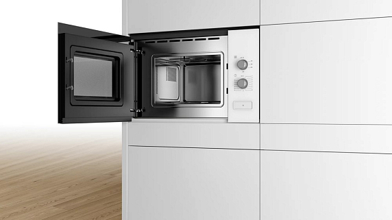 Встраиваемая микроволновая печь Bosch BFL520MW0 preview 4